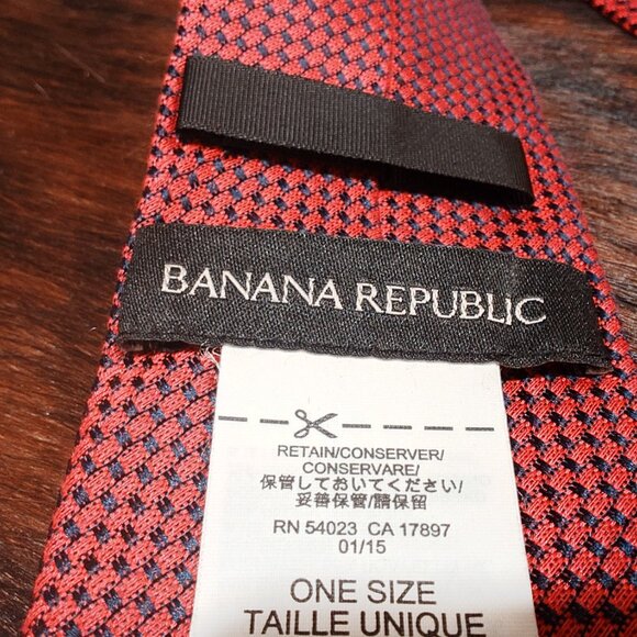 Banana Republic Red and Black Weaved Cotton and Polyester Tie - Picture 3 of 4